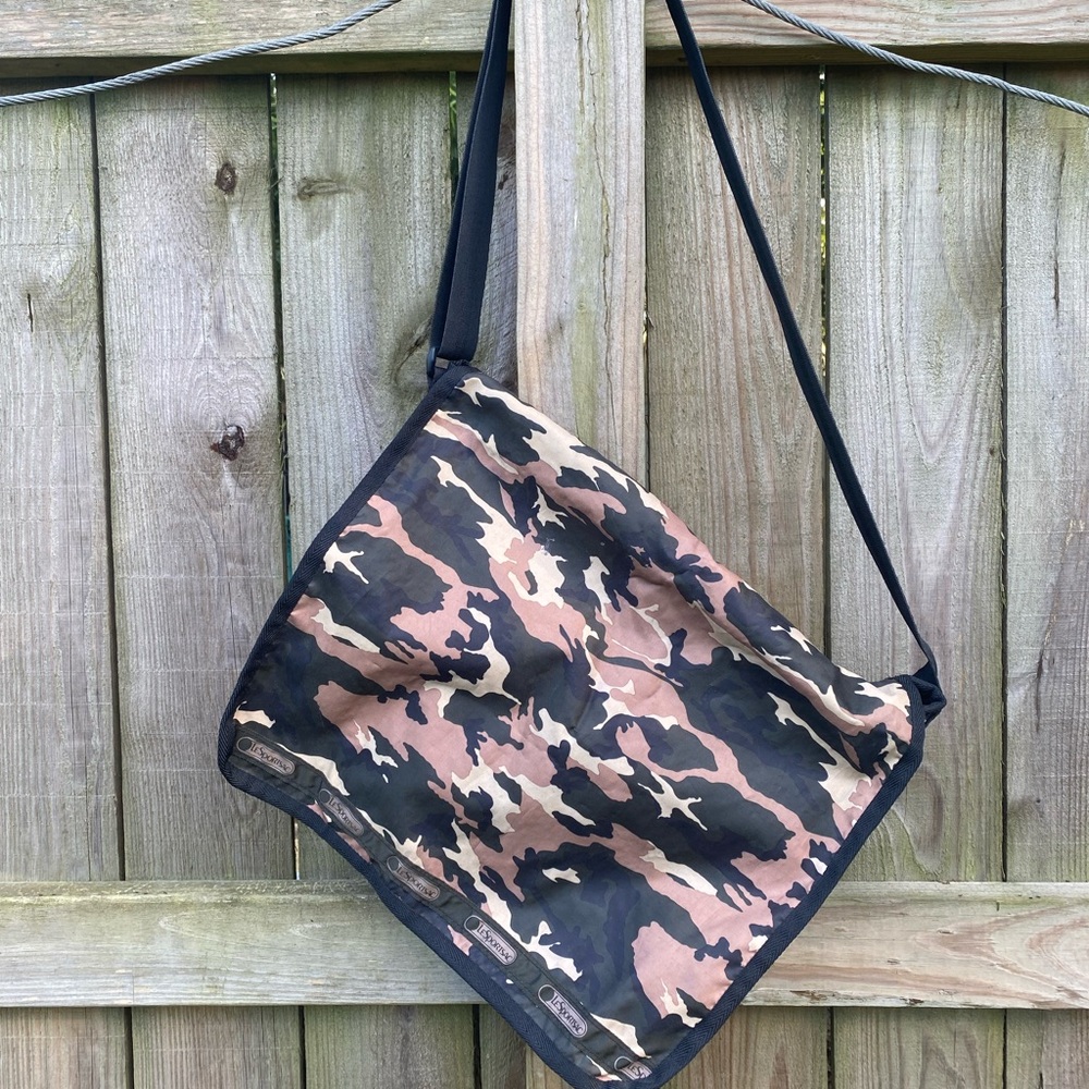 LeSportSac Camouflage Messenger Bag